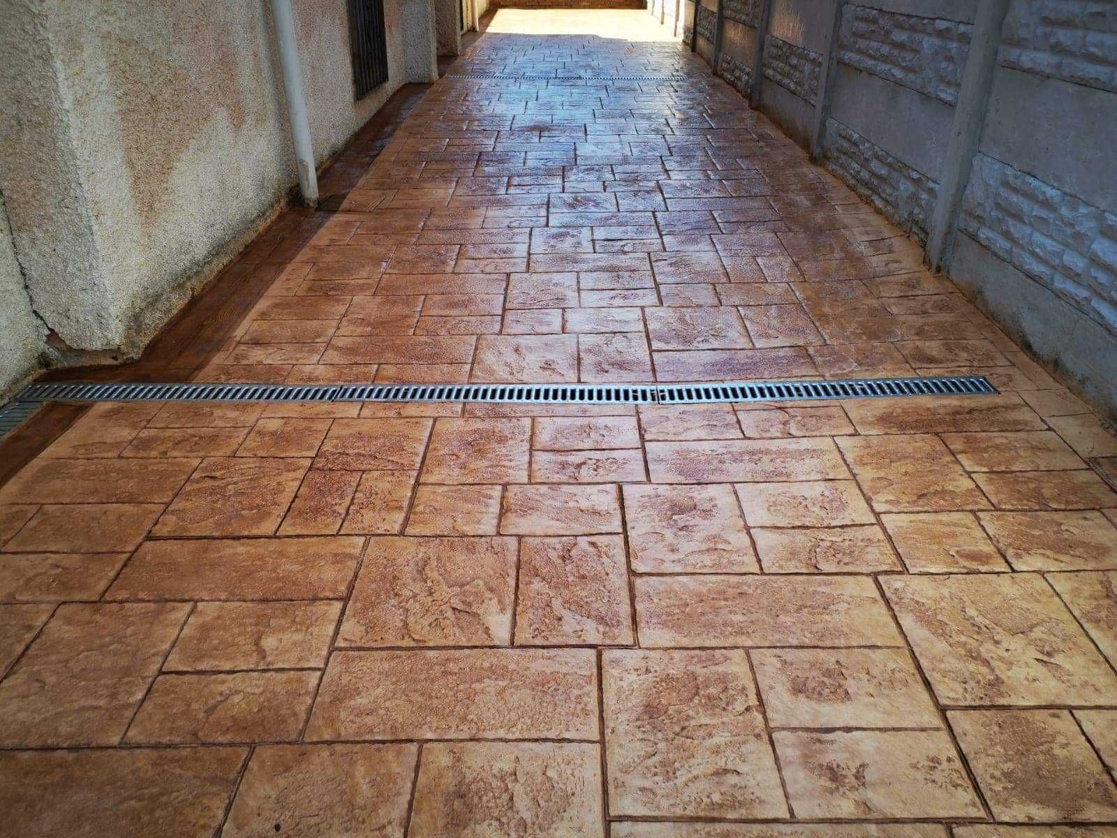 # beton amprentat si elicopterizat# pavaj din beton amprentat
