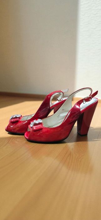 Туфли, все по 4000₸