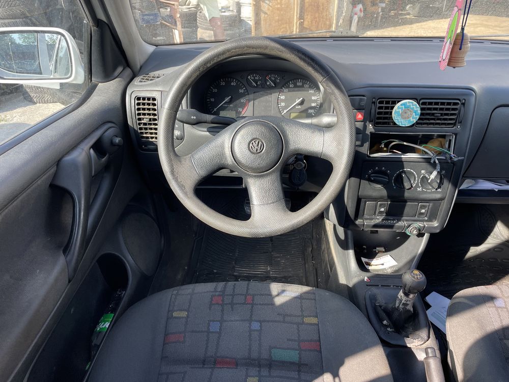 Vw Polo 1.0i 60кс 1999г На Части