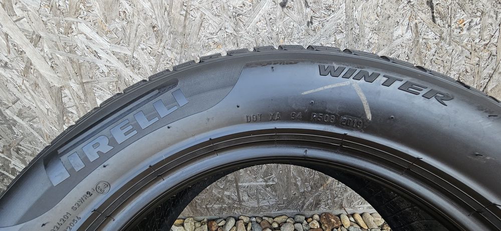 Anvelopa Pirelli 215/60 R16 99H Continental 225/50 R17 98H XL