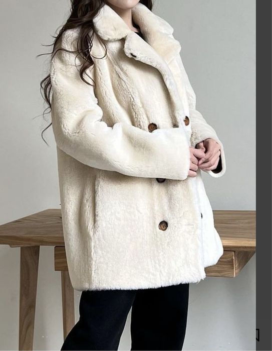 Продам натуральную двухстороннюю дубленку