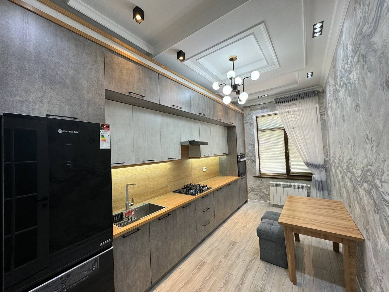 Продаю 4х ком.Люкс.кв. новостройка 120м² ул.Мирзо Улугбек 1-этаж