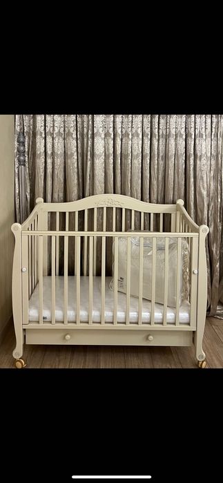 Детская кроватка + матрас в подарок