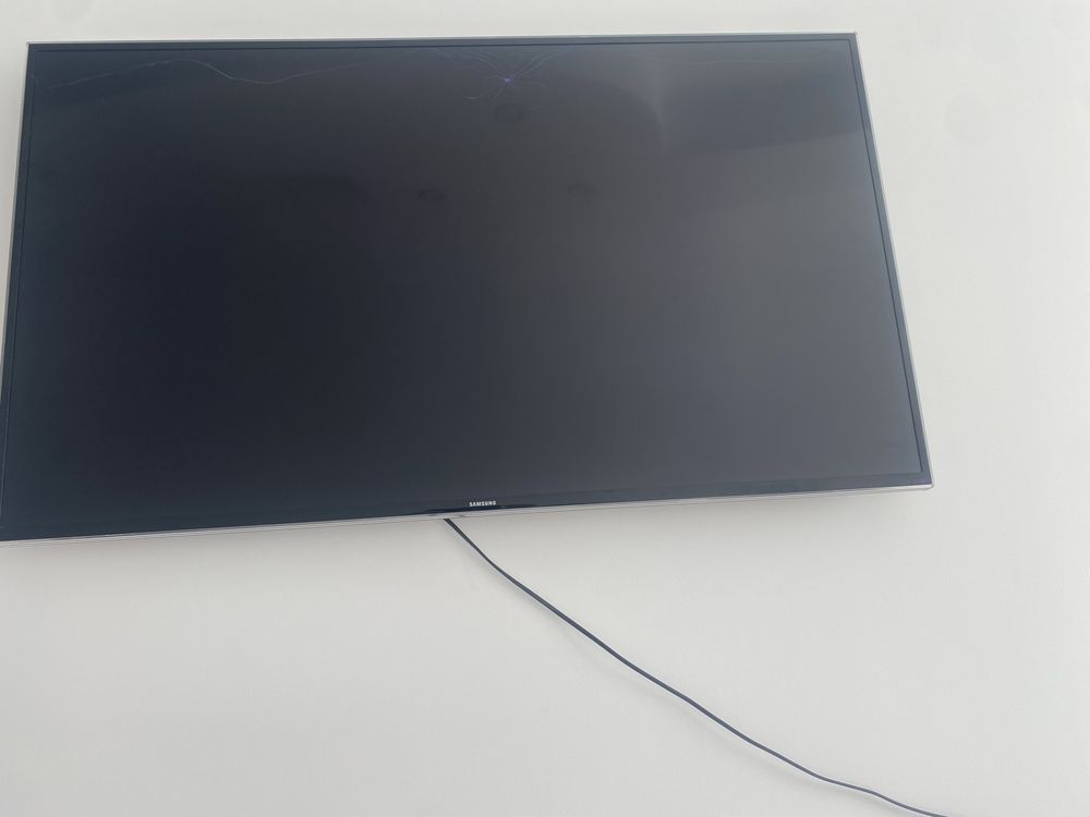 smart tv 108 cm.