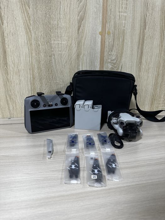 Дрон DJI Mini 4 Pro Fly More Combo Plus