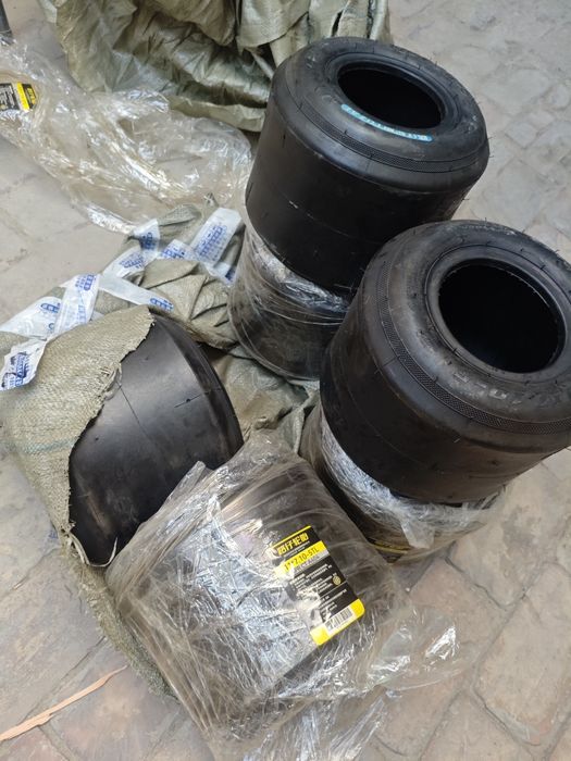 Шина для картинга