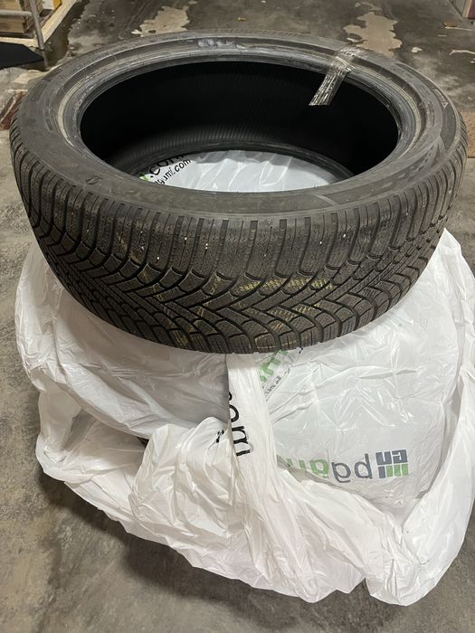 Продавам комплект зимни гуми Bridgestone Blizzak 6 XL 245/45 R20 103W