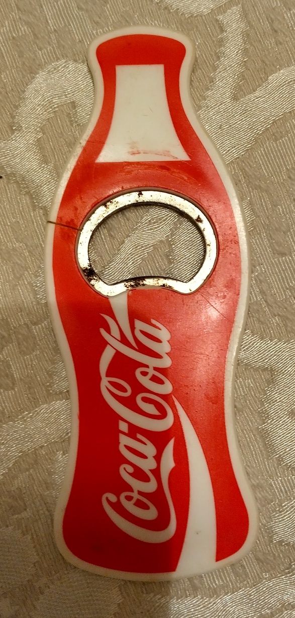 Отварачки Кока Кола и метална капачка PEPSI COLA