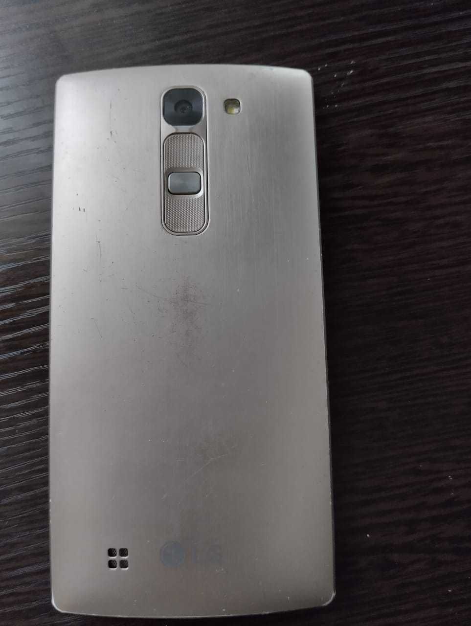 Смартфон  LG Magna (LG H502)