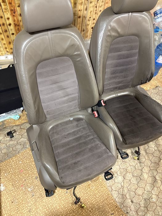 Салон с кори кожа с алкантара бежова Passat B6 седан