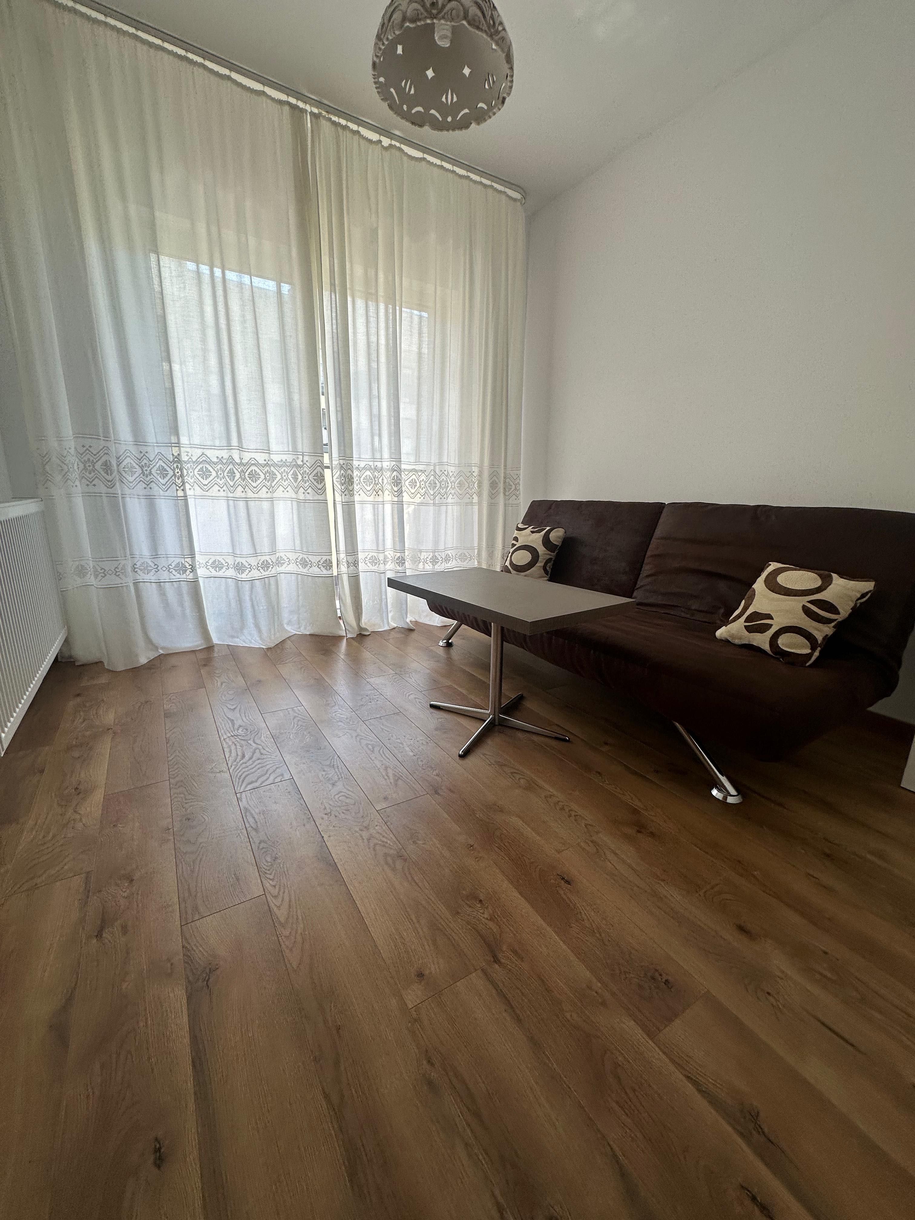 Închiriez apartament cu 2 camere în Mărăști