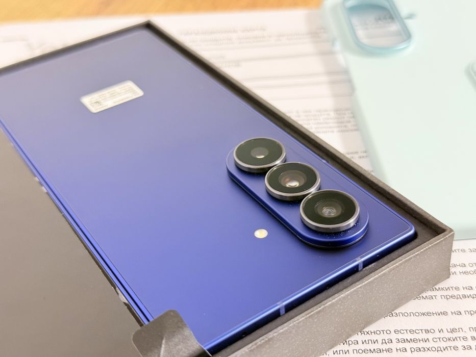Samsung Galaxy Z Fold 7 чисто нов!!!