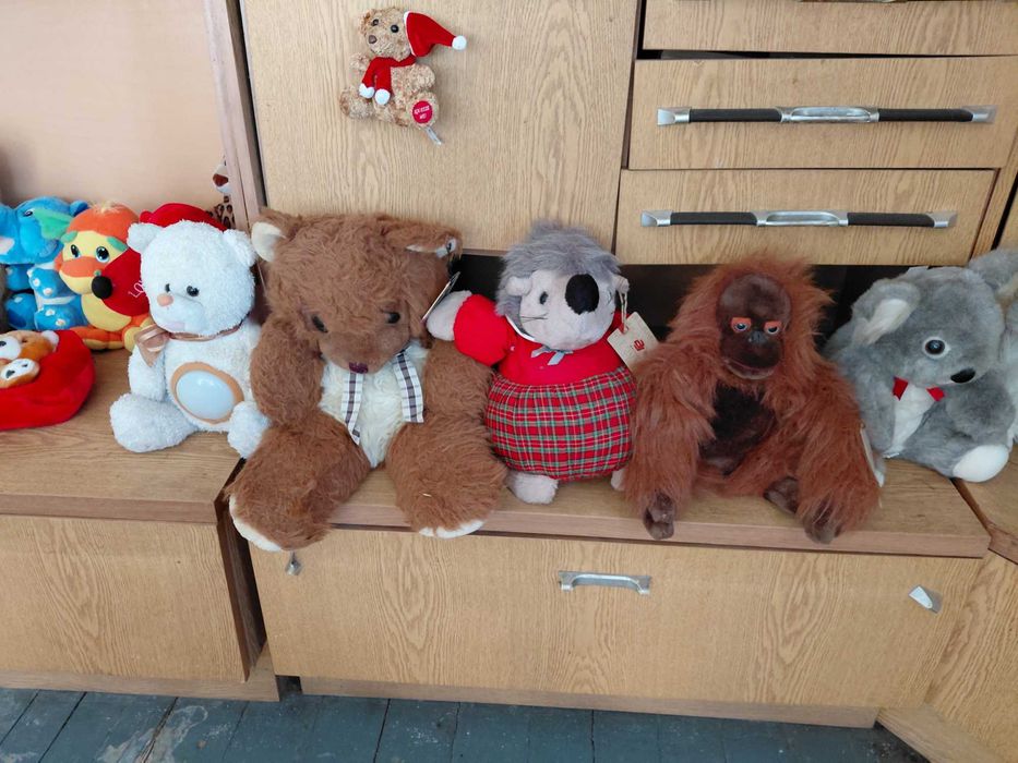 Малки и Големи плюшени играчки
