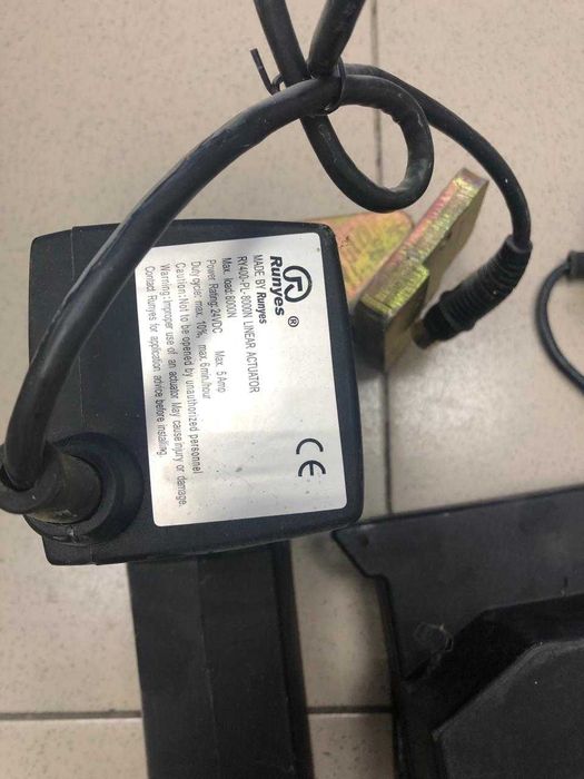 подъемный механизм Runyes для  оборудования(например стоматол. кресла)