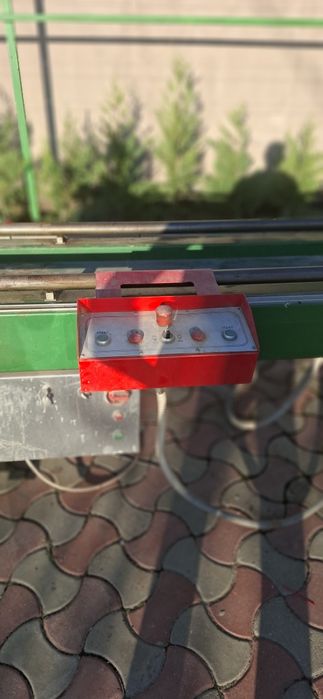 Masina de tăiat la 2 capete