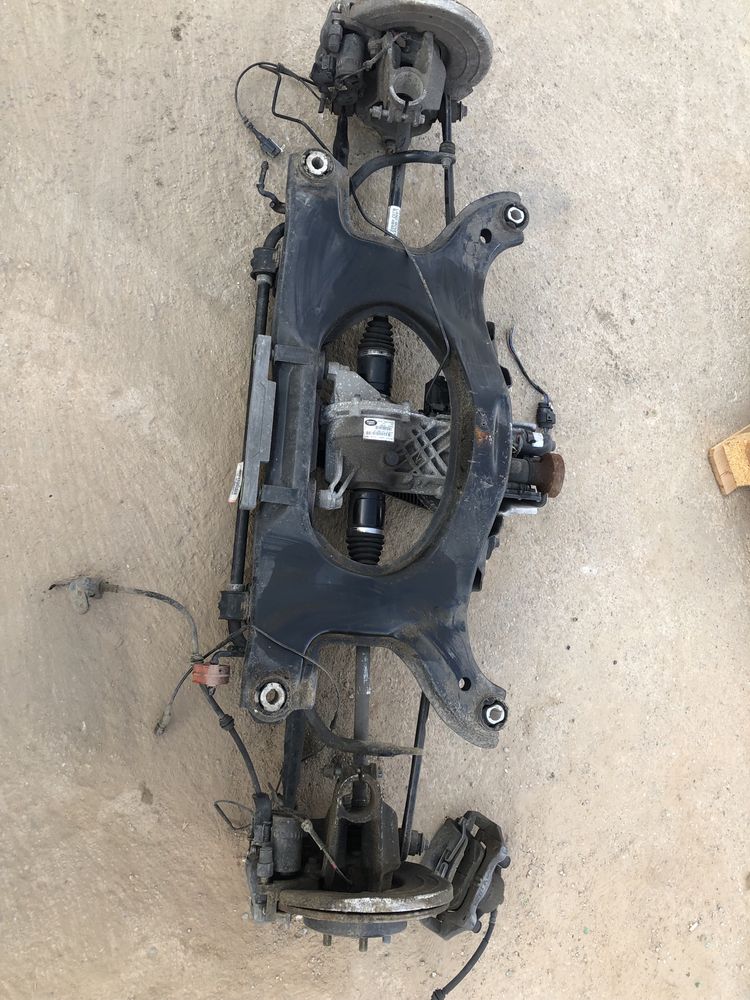 Punte spate range rover evoque. Grup spate, brat,fuzeta,amortizor