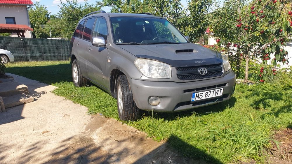 de vanzare toyota rav 4
