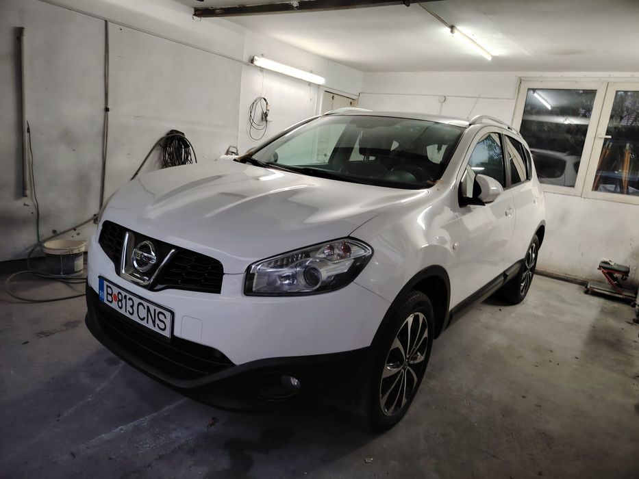 Vand Nissan Qashqai an fabricație 2011