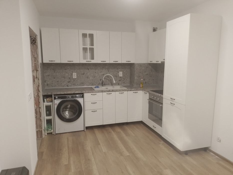 Сглобяване и Монтиране на Мебели