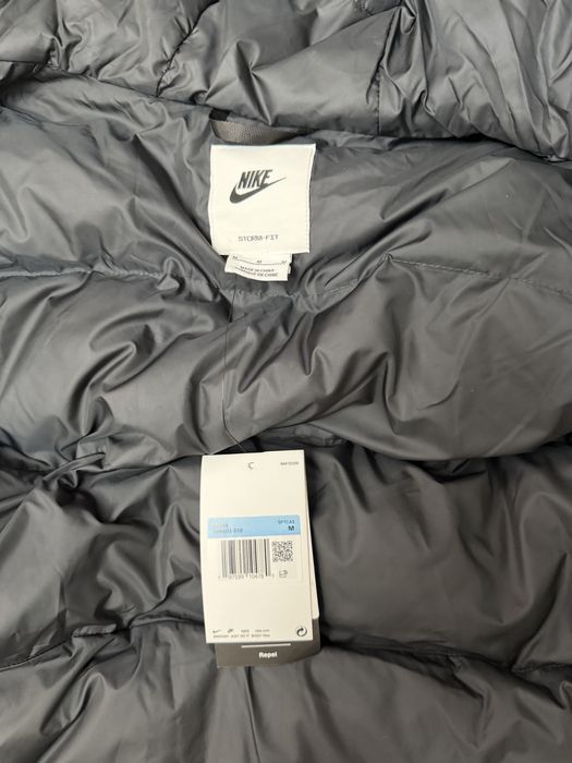 Мъжко яке Nike Air Max якетое чисто ново