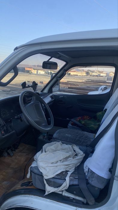 Tayotta Hiace 1995 yil