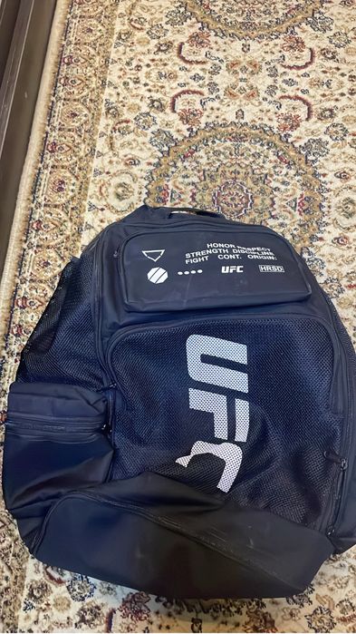 Рюкзак ufc черный