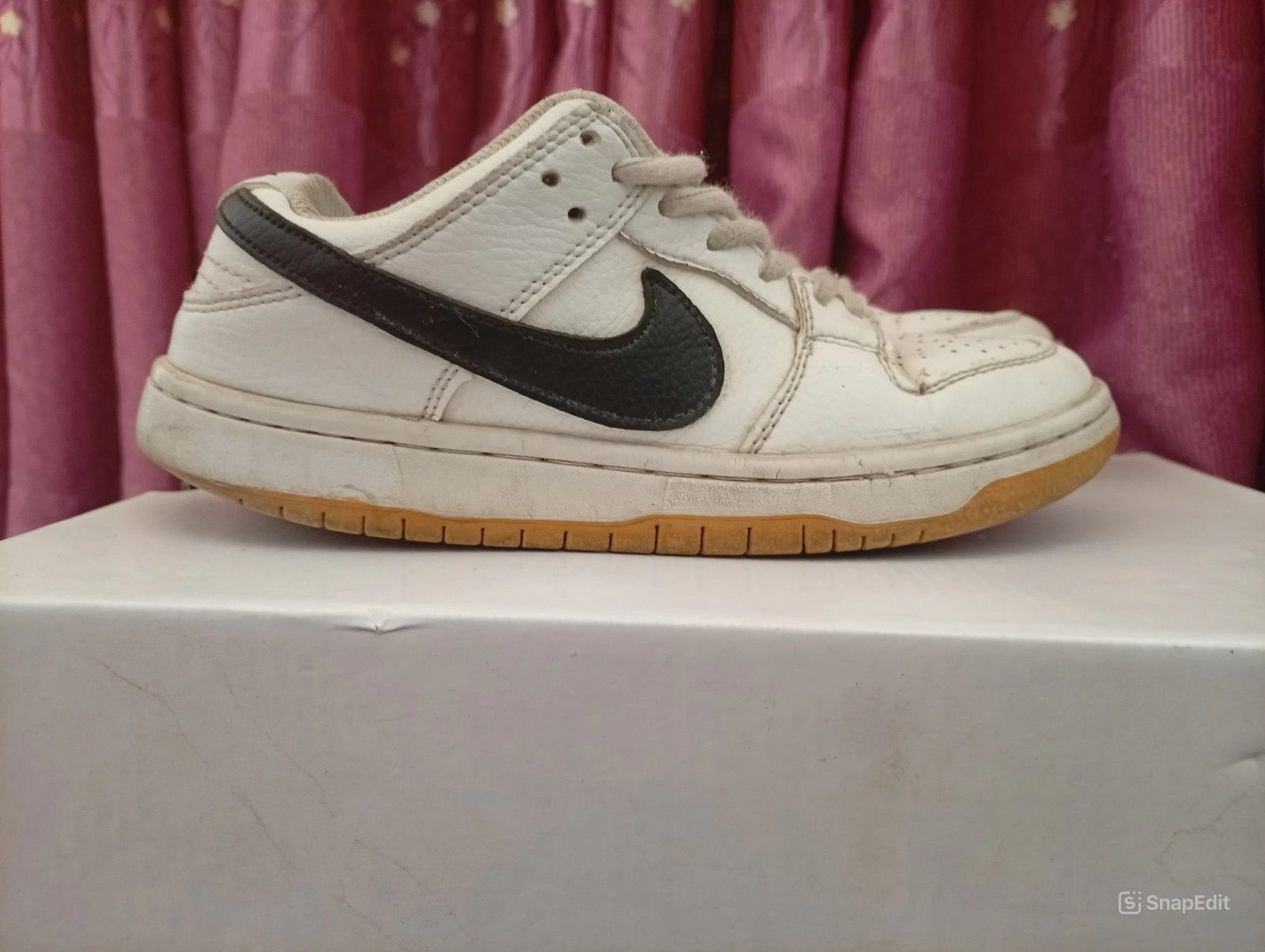 Nike Sb Dunk Low, оригинал, срочно!
Вот два готовых варианта:


---