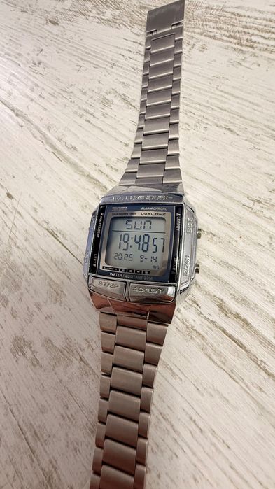 Цена за 3бр. Часовници! Нови!