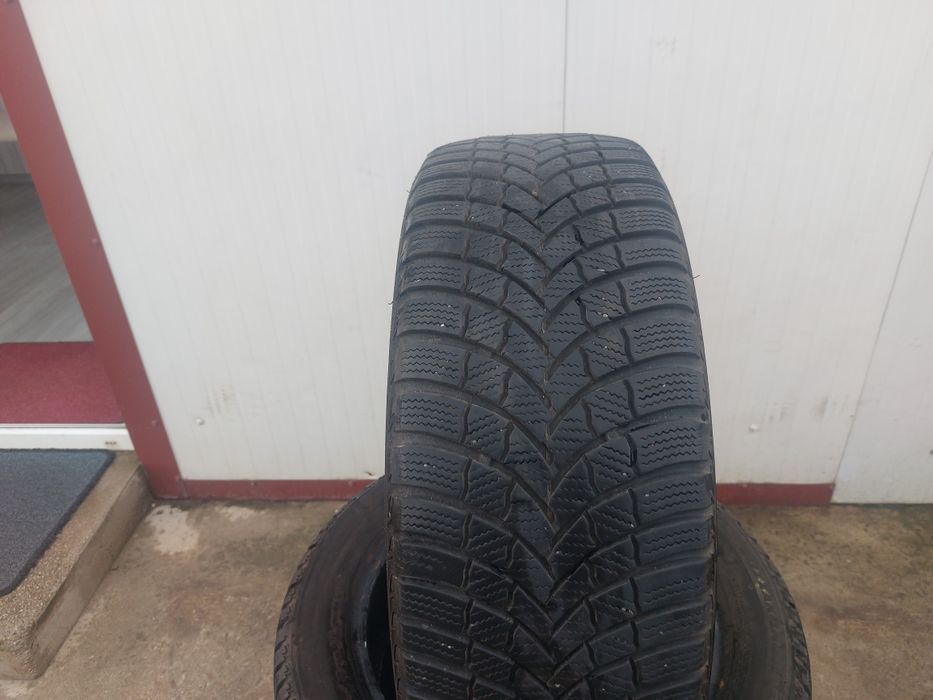 125 lei bucata! Set anvelope M+S/IARNA 205 55 16 Bridgestone