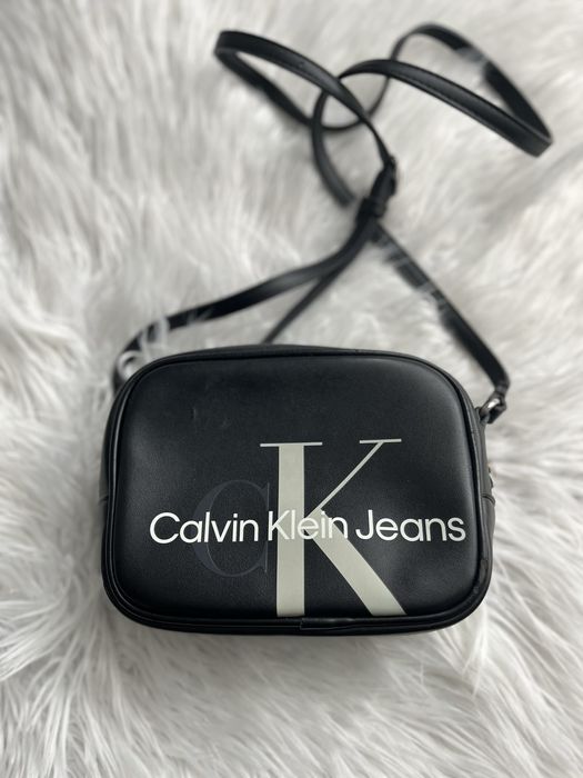 Дамска чанта calvin klein