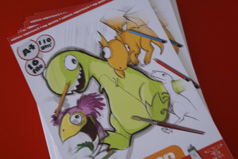 Acuarele, pensule, bloc de desen, creioane colorate NOI