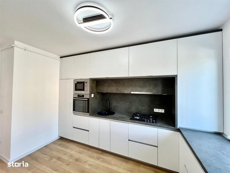 Apartament 2 camere, 2 balcoane, finisat la alb