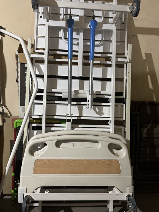 Кровать медицинский состояние нового! С Новым матрасом!!!