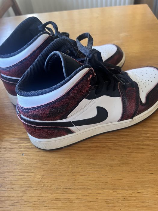 Jordan 1 mid SE editie limitate