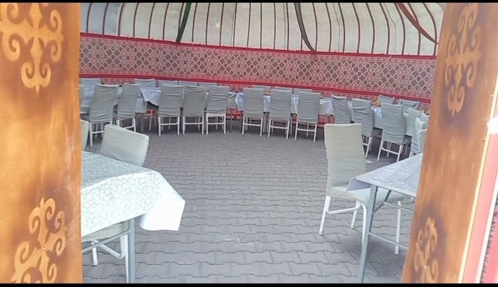 Киіз үй сатылады, 12 қанат