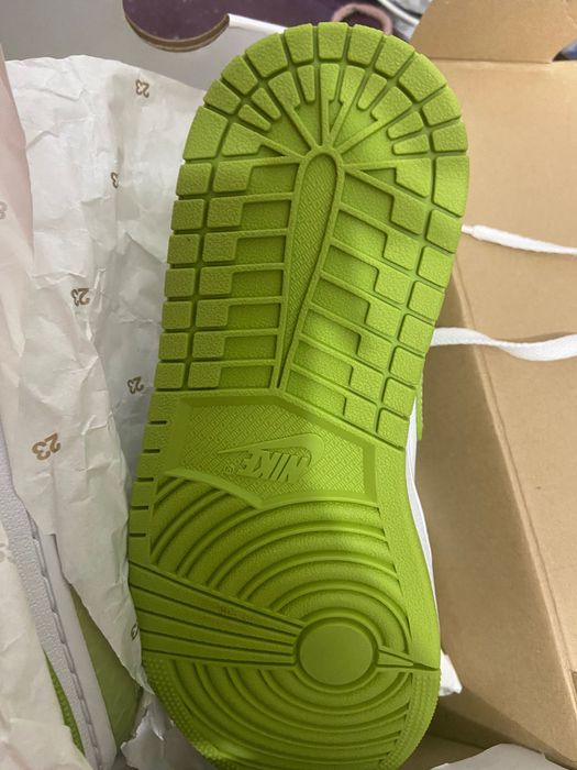 Air Jordan 1 Mid SE "Green Python" sneakers