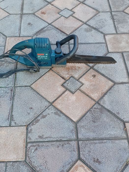 Ferăstrău  de taiat BCA ,CĂRĂMIDĂ ETC  , BOSCH  GFZ 16-35 AC