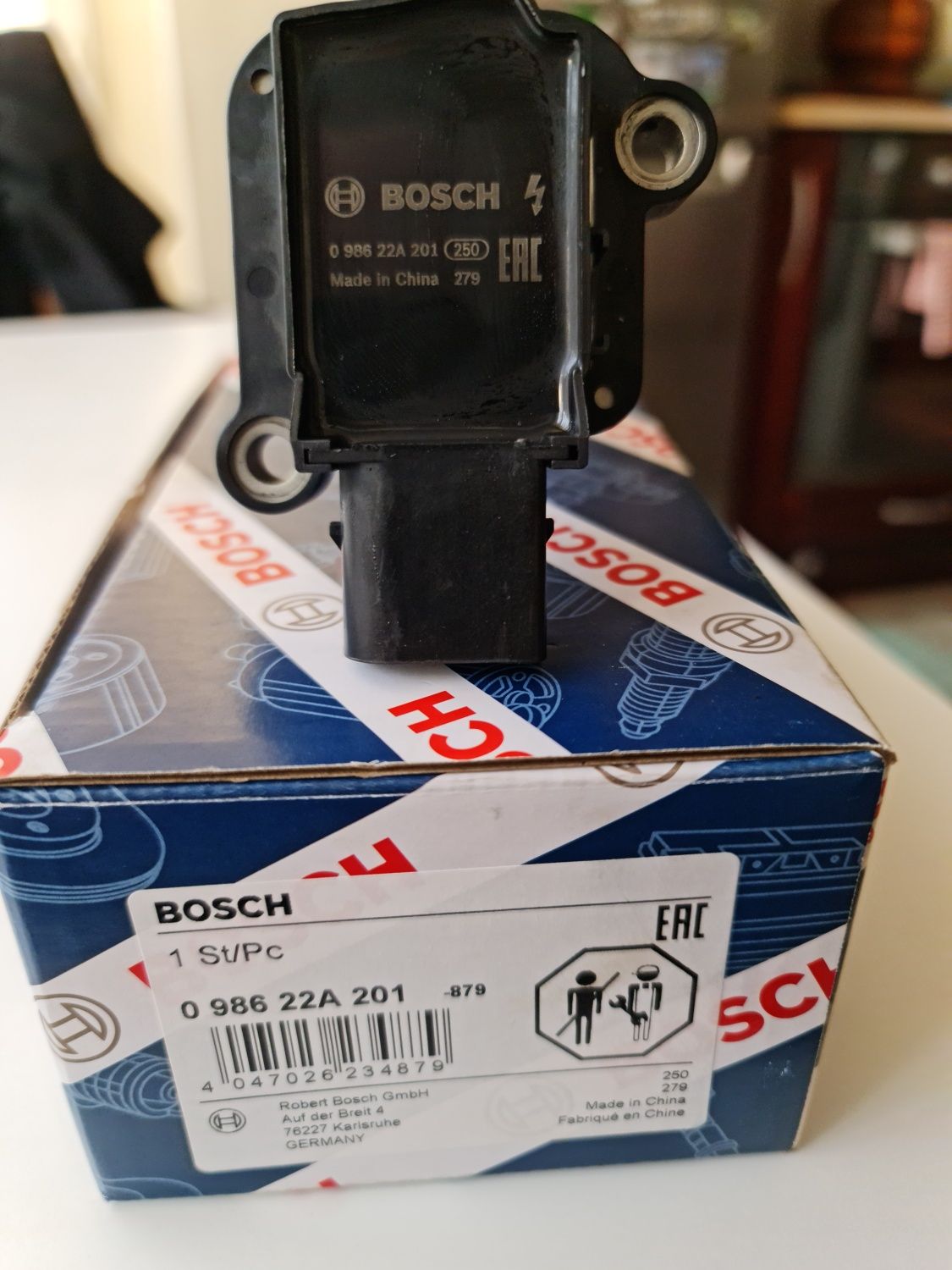 Чисто нова бобина BOSCH за Mercedes С-180 W203 143к.с.бензин