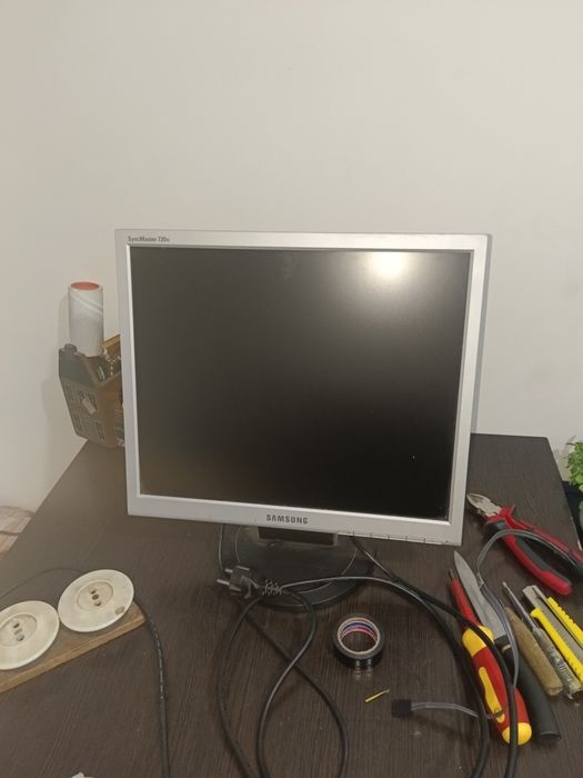 Продам монитор в хорошем состоянии