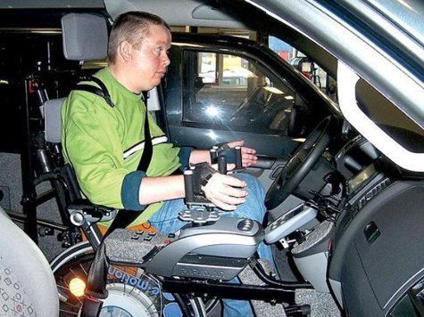 Ручное управление автомобилем для инвалидов. Такси для инвалидов.