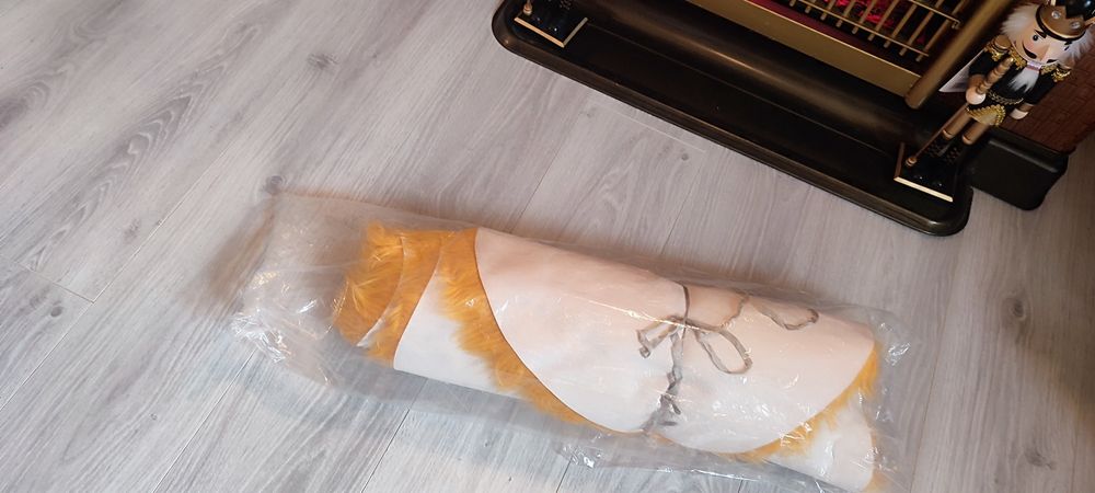 Blanita aurie, nefolosita, cu eticheta,Ambia- Germania, model rar