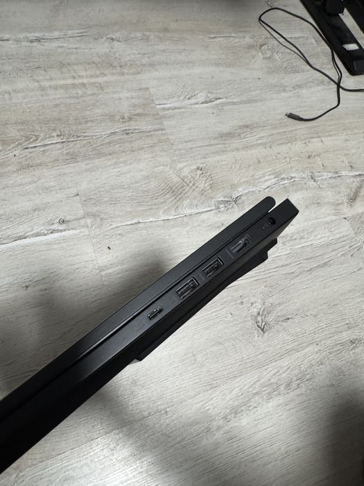 Laptop gaming Omen,windows 11,cooler.