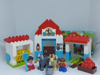 Lego Duplo - Grajd de ponei in oras 10868