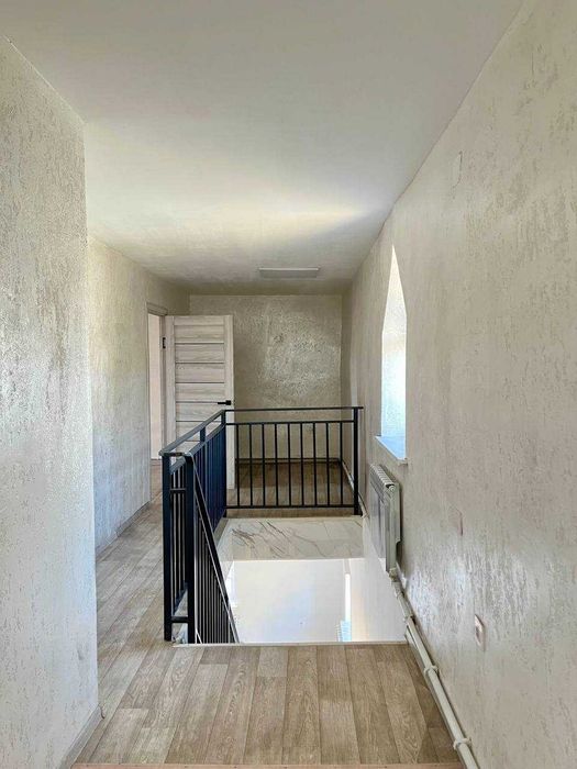 Коммерческая аренда: офис/склад 155 м² и 65 м².Все коммуникации готовы