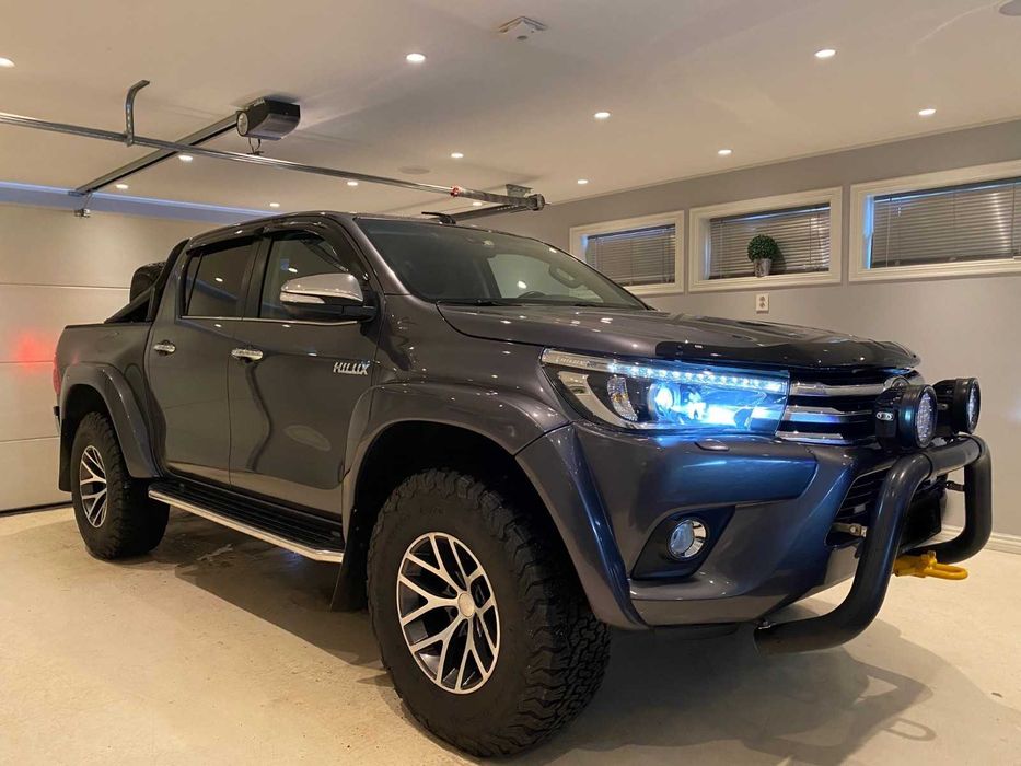 Toyota Hilux Artic Trucks