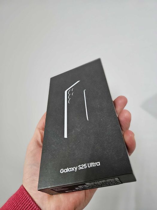 Samsung Galaxy S25 ultra 1 Tb nou la cutie.