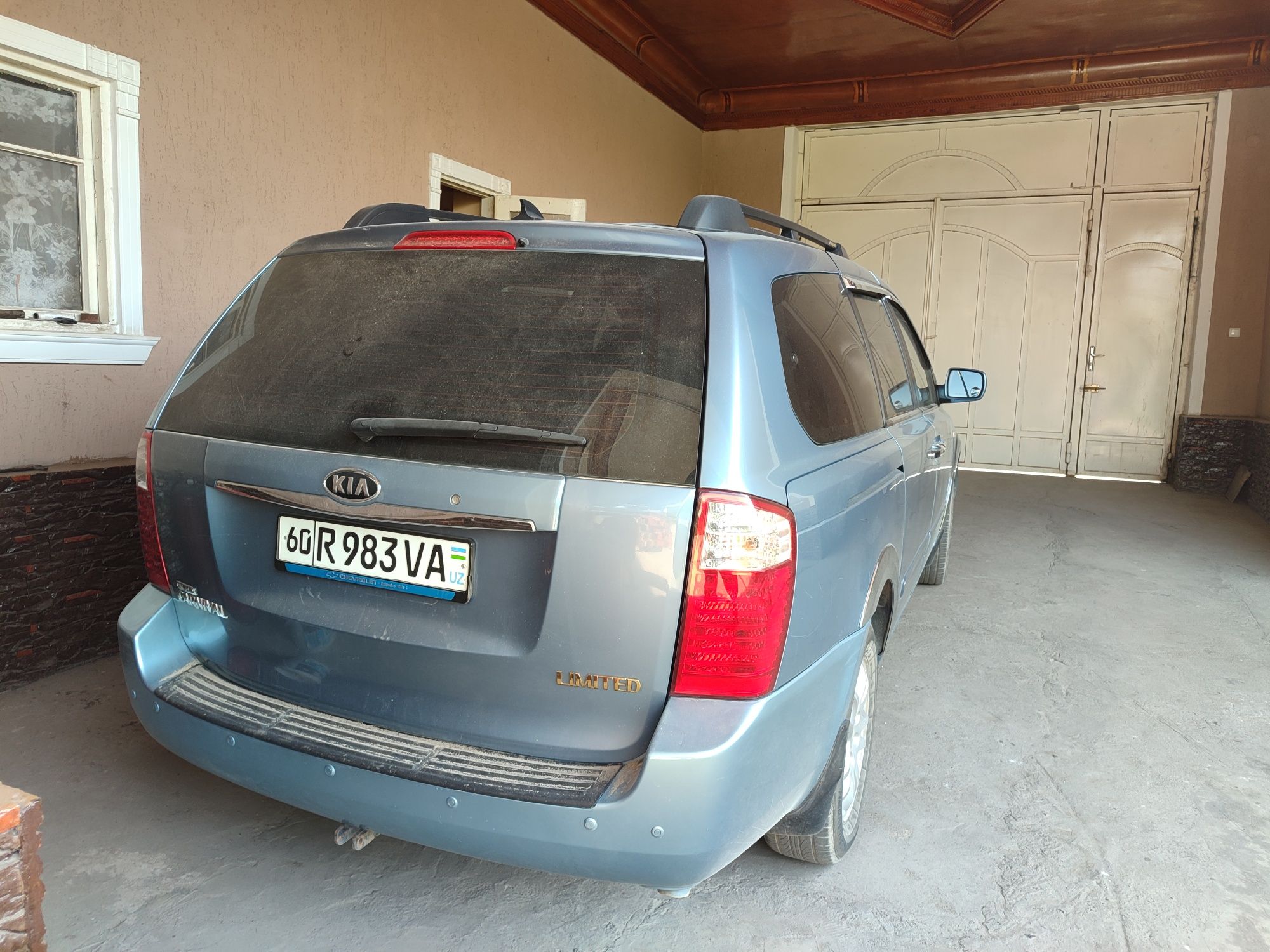 KIA CARNIVAL 2006-yil metan va propan gazi bor