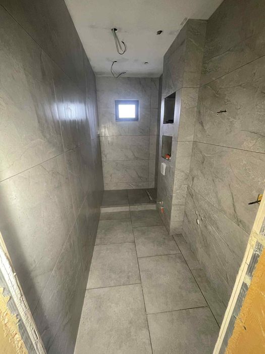 Лепена на плочки (фаянс), строителни услуги до ключ.