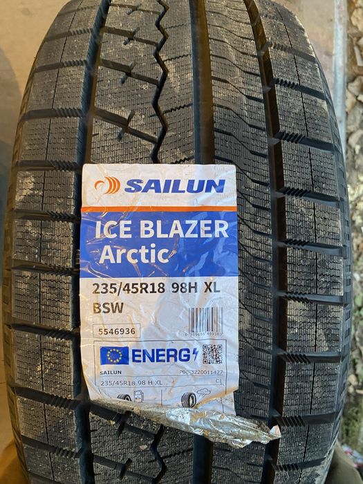 На 18 235/45 Сайлунг липа новая