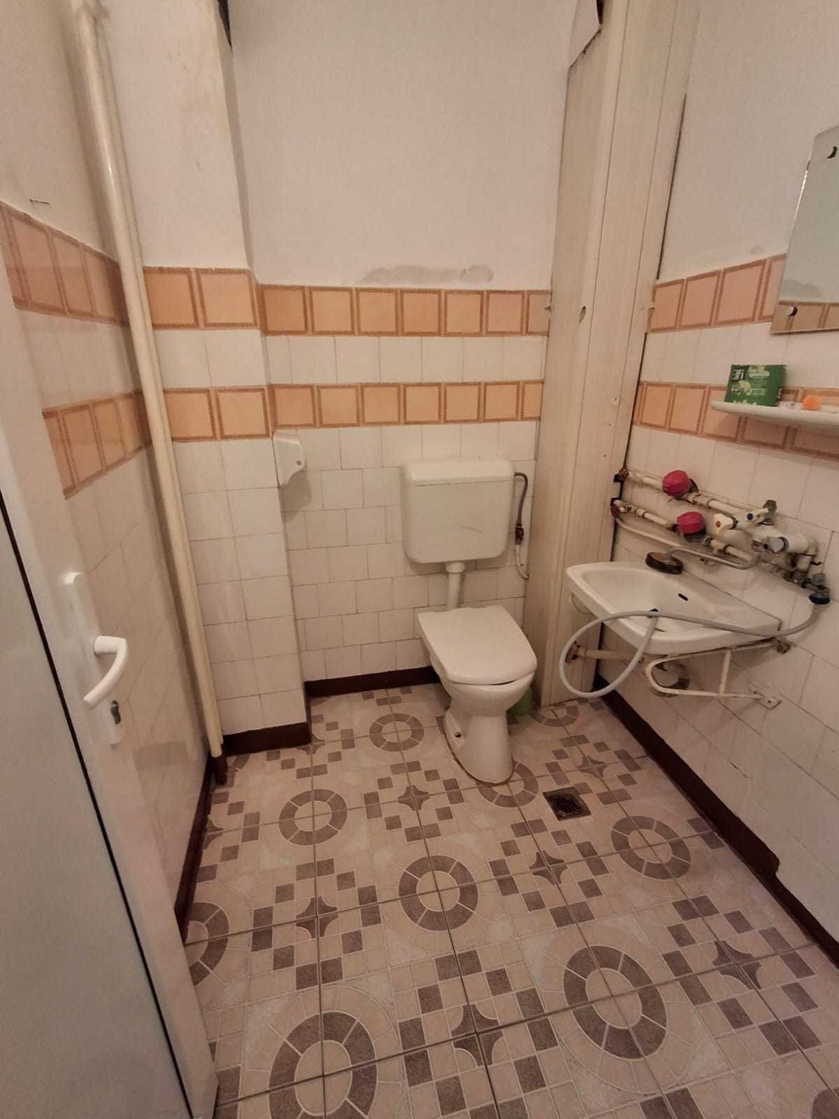 Apartament 4 camere decomandat Zamca liber